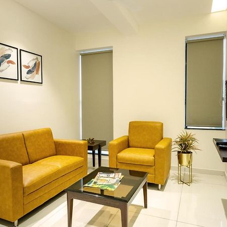 Hotel Paramount Suites&Service Apartments Mangaluru Exterior foto