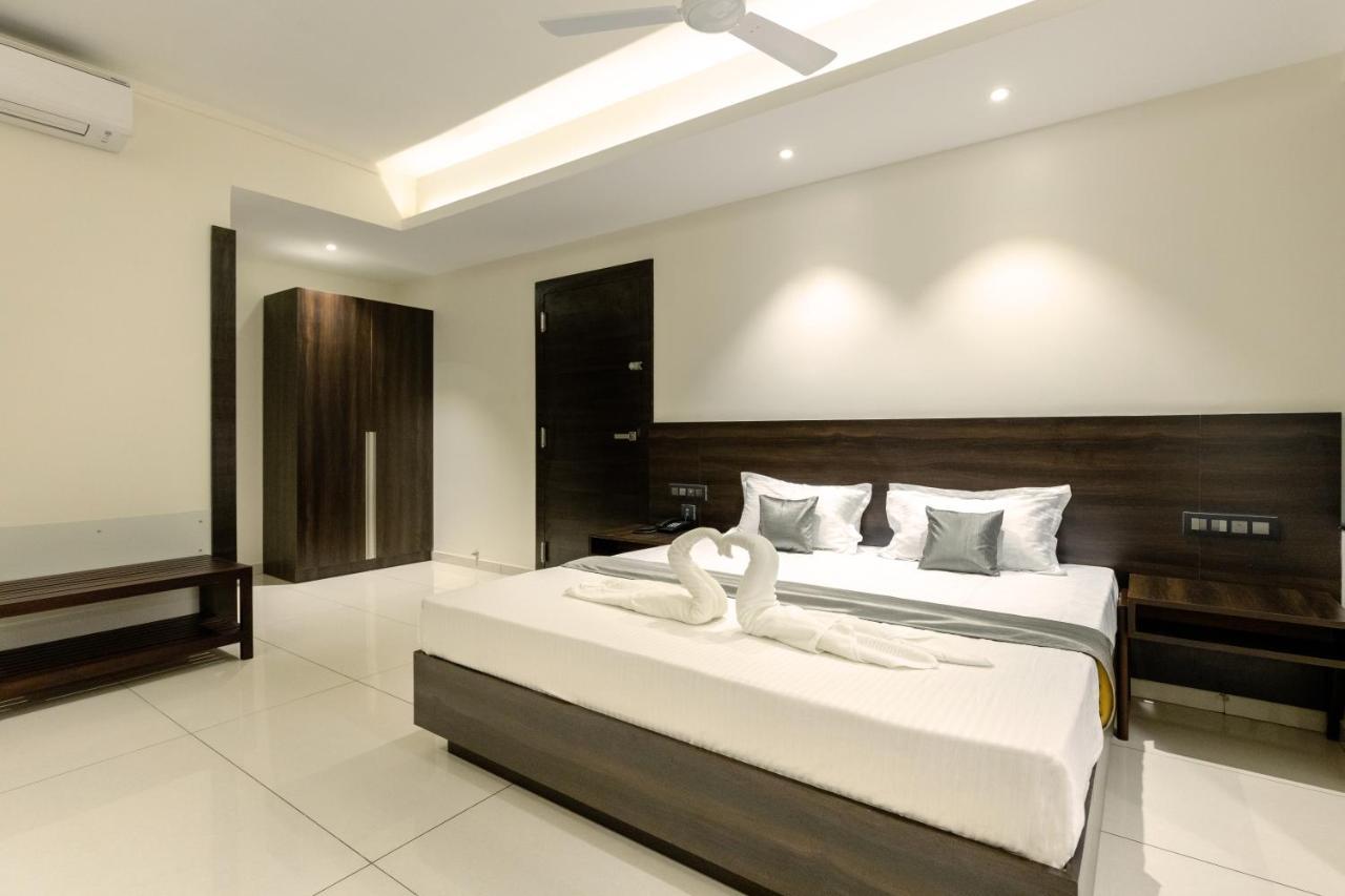 Hotel Paramount Suites&Service Apartments Mangaluru Exterior foto