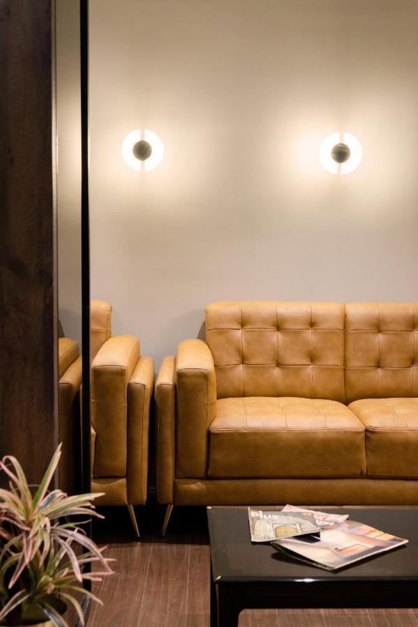Hotel Paramount Suites&Service Apartments Mangaluru Exterior foto